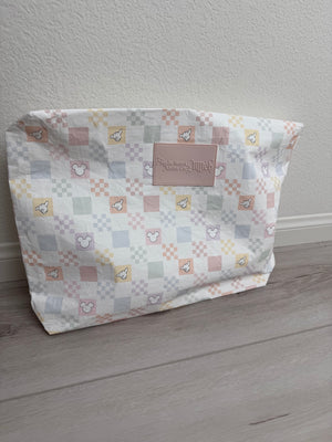 PASTEL CHECKERED ZIPPER POUCH