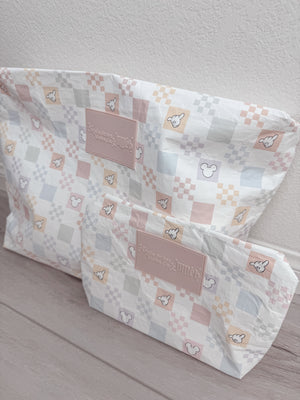 PASTEL CHECKERED ZIPPER POUCH