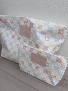 PASTEL CHECKERED ZIPPER POUCH