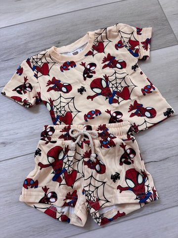 S P I D E Y  SHIRT AND SHORTS SET