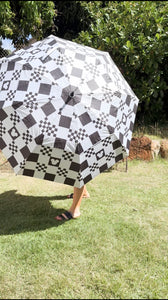 BLACK CHECKERED UMBRELLAS