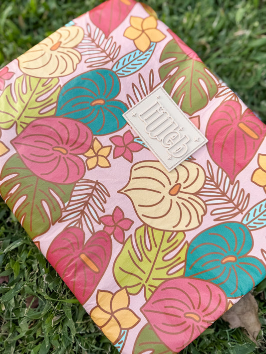 Soiree Insulated Pouch - Preorder
